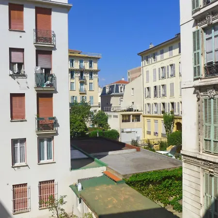 Georges Clemenceau Apartment Nice